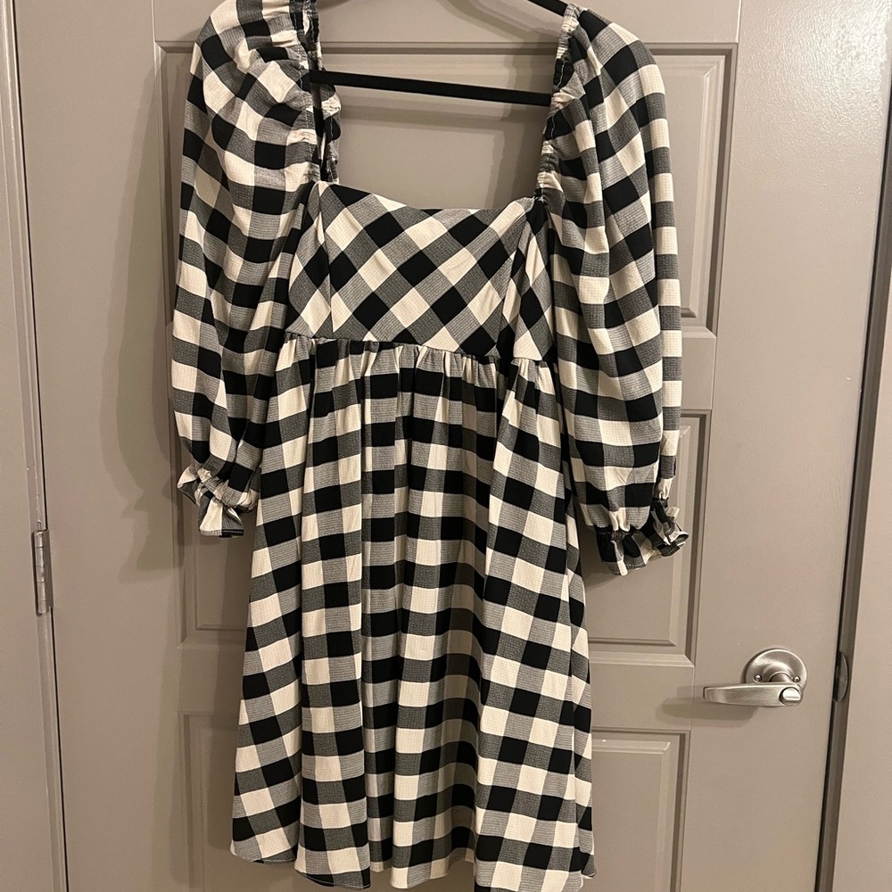 Black and White Checkered Longsleeve Dress